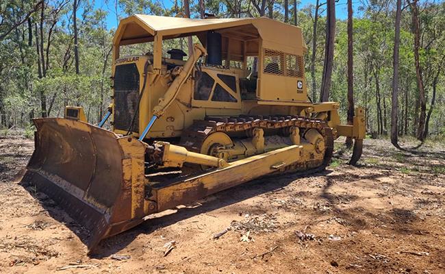 bulldozer wet hire earthmoving